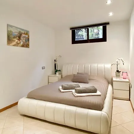 Beautiful In Paradise With Heated Pool! Διαμέρισμα Playa Paraiso (Tenerife)