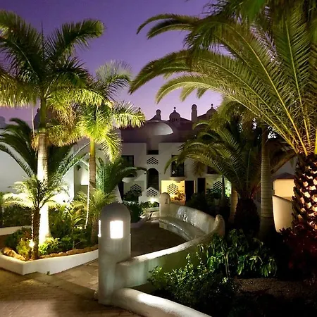 Beautiful In Paradise With Heated Pool! Appartement Playa Paraiso (Tenerife)